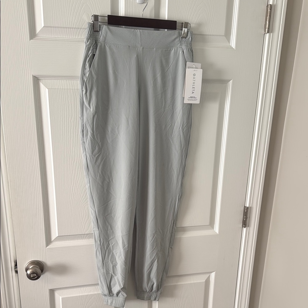 Athleta Brooklyn Jogger in Soft Gray/Green